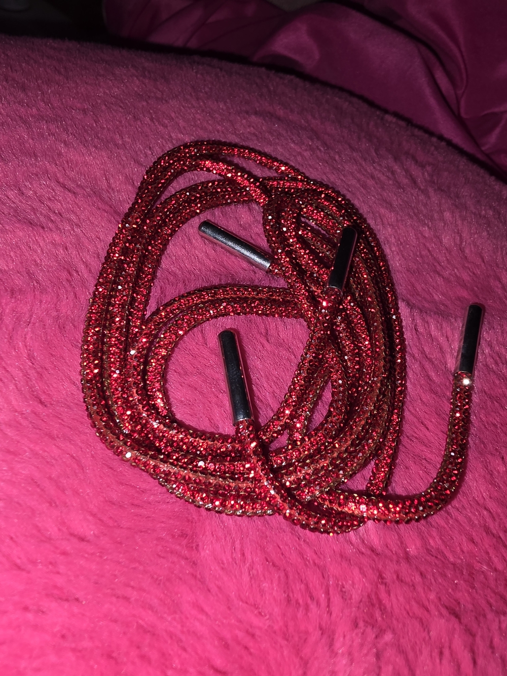 Sparkle Rhinestone Red Shoelaces - Picture 2 of 3